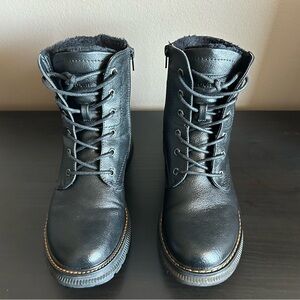 Lined boots